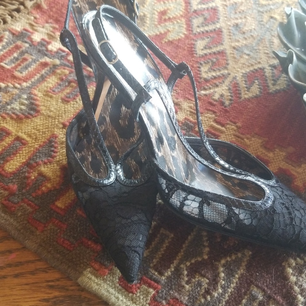 Lace and leather high heel - Picture 3 of 3